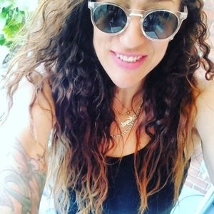 Meet your Posher, Valerie